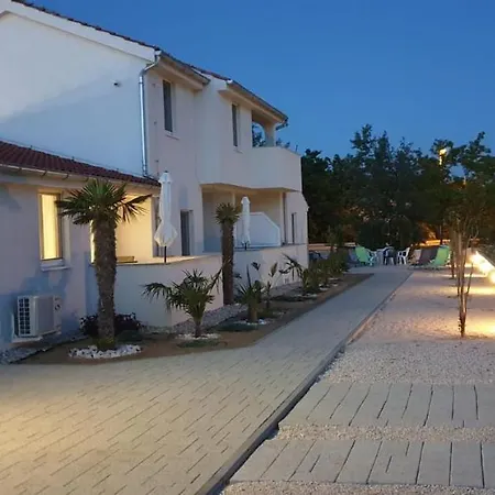 Seaside Holiday House Nin, Zadar - 19228 בית נופש נין