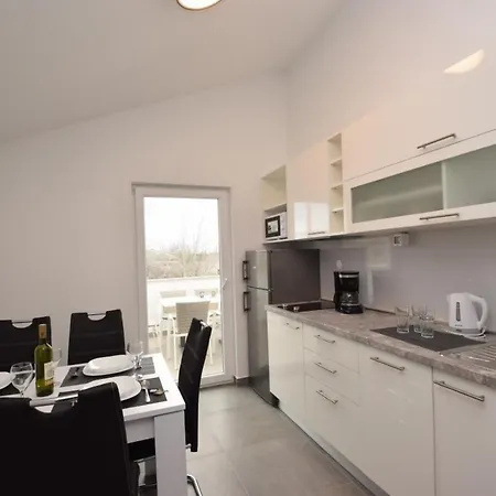 Seaside Holiday House Nin, Zadar - 19228 * נין