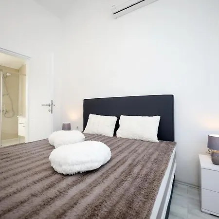 Seaside Holiday House Nin, Zadar - 19228 בית נופש נין