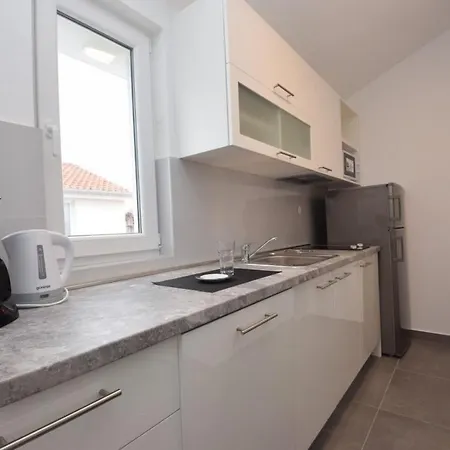 Дом отдыха Seaside Holiday House Nin, Zadar - 19228 Нин